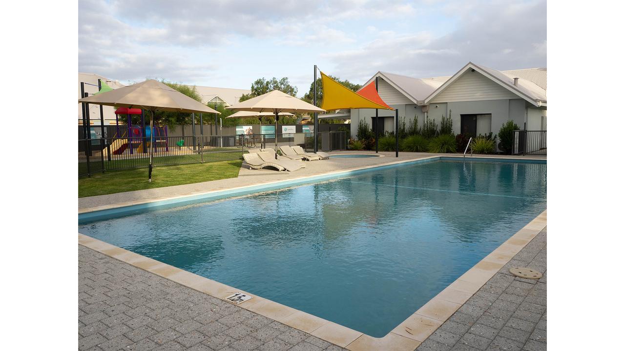 Fortytwo - Oceanside Retreat Басселтон Екстер'єр фото